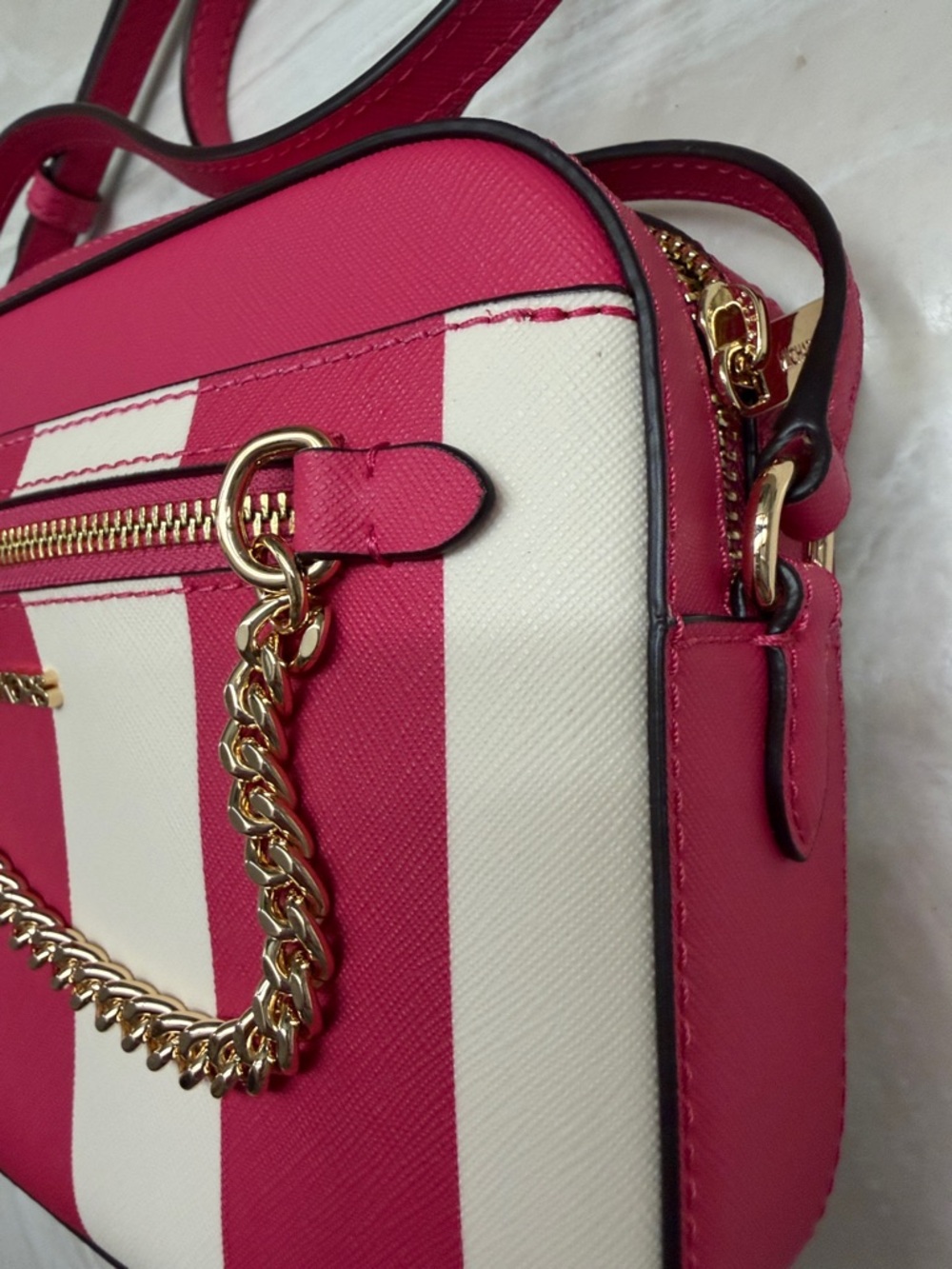 Michael Kors Hot Pink and White Stripe Crossbody with Gold Chain NWOT - Picture 4 of 7